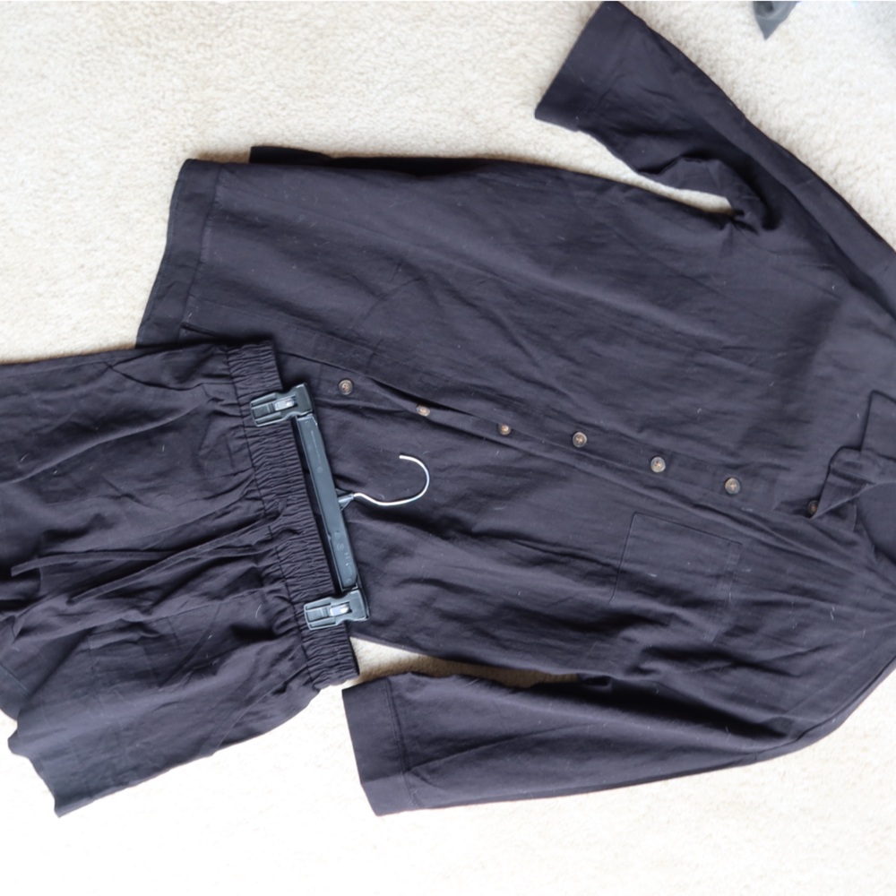 Medium two piece black shorts set